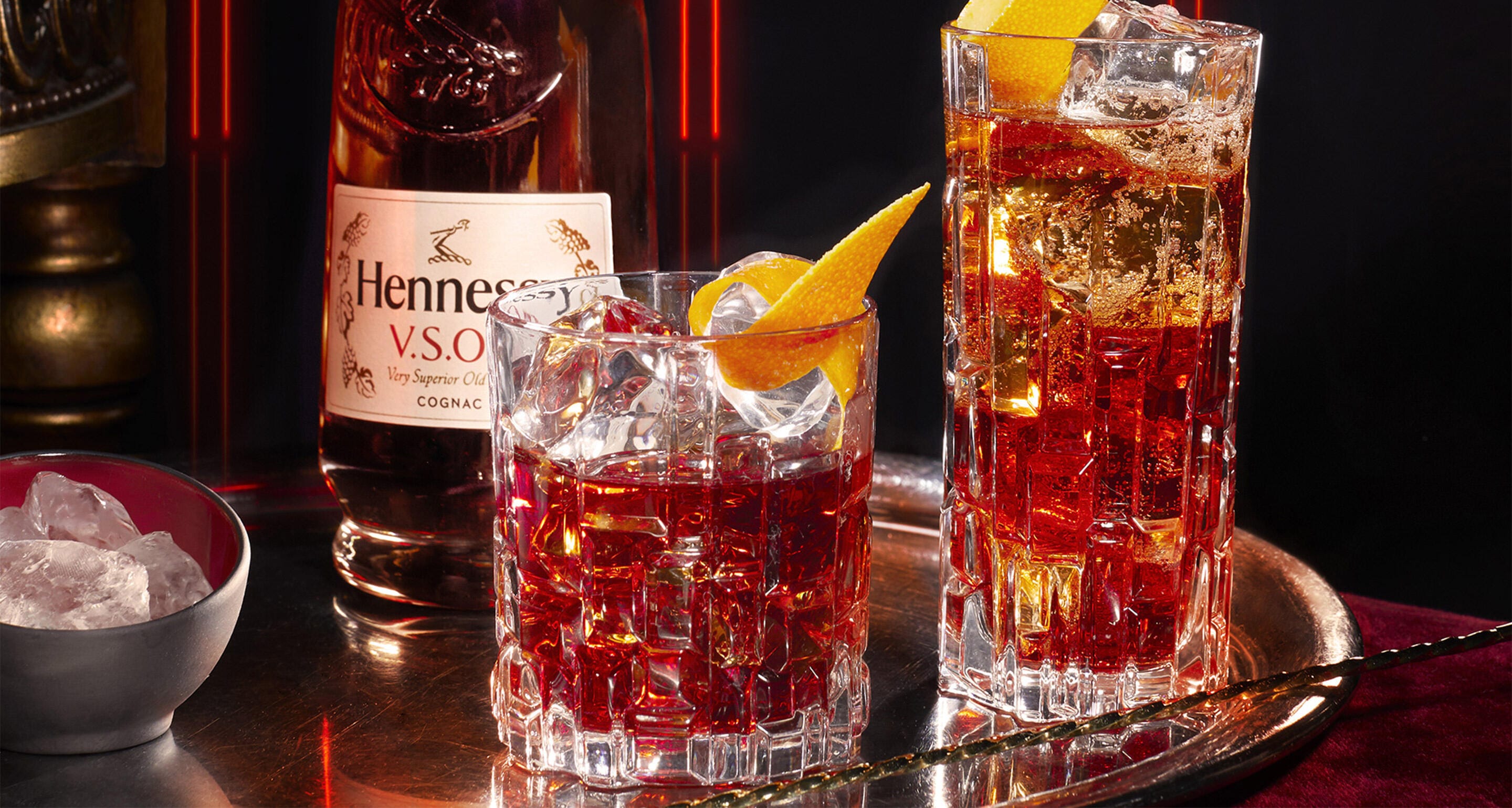 HENNESSY-VSOP-BOTTLE-NEGRONI