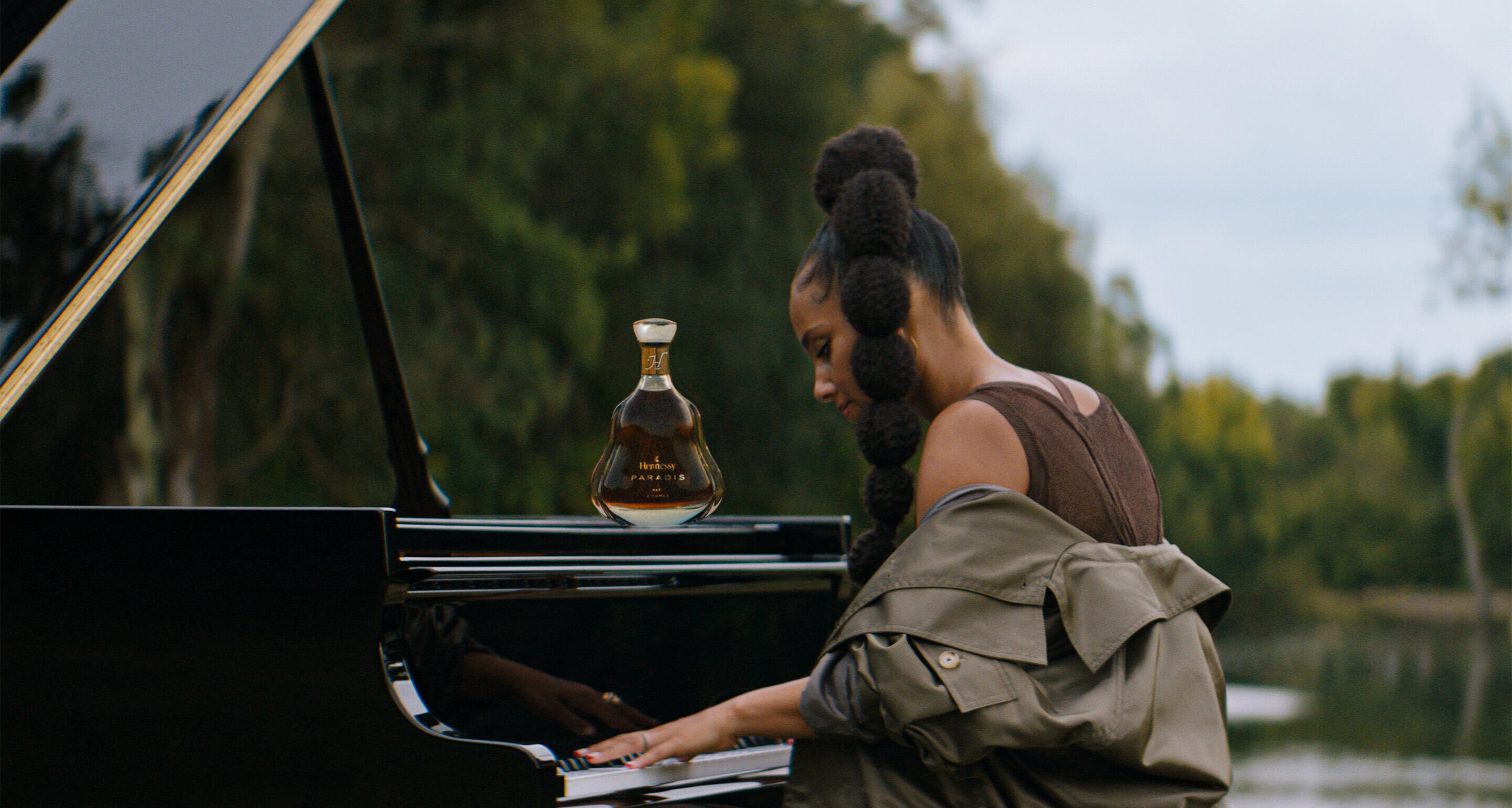 Hennessy Paradis Cognac, Custom Cognac Decanter - Hennessy
