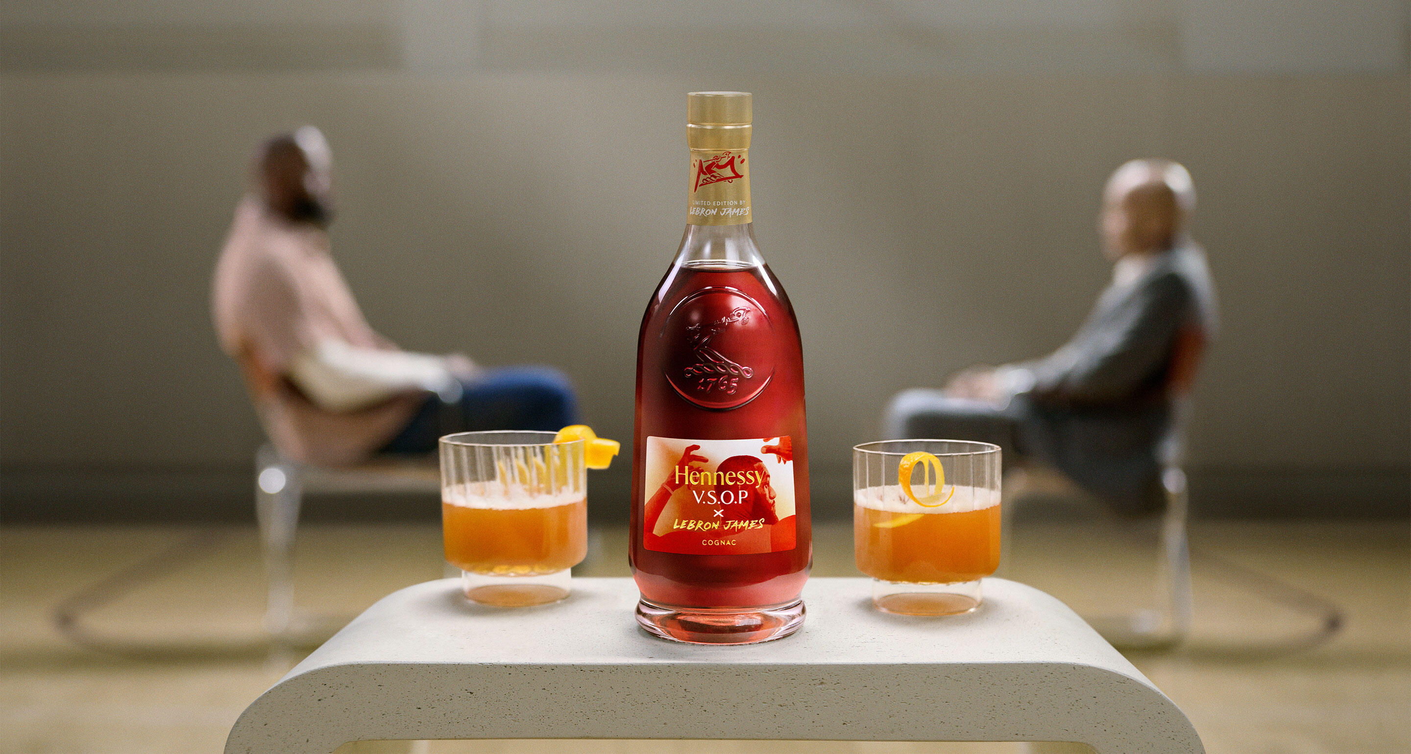 hny_bottle_cocktail_2880x1540.jpg